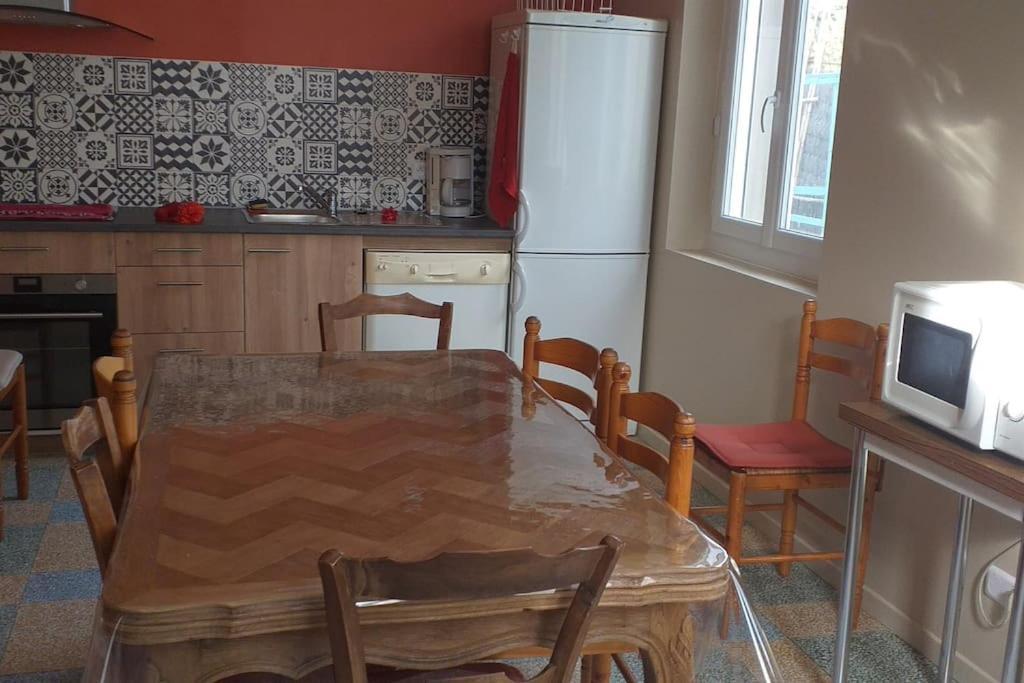 La Maison Du Bonheur Сен-Лоран-де-ла-Саланк Екстер'єр фото